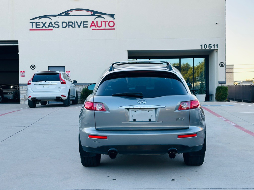 2004 INFINITI FX35 Image 11