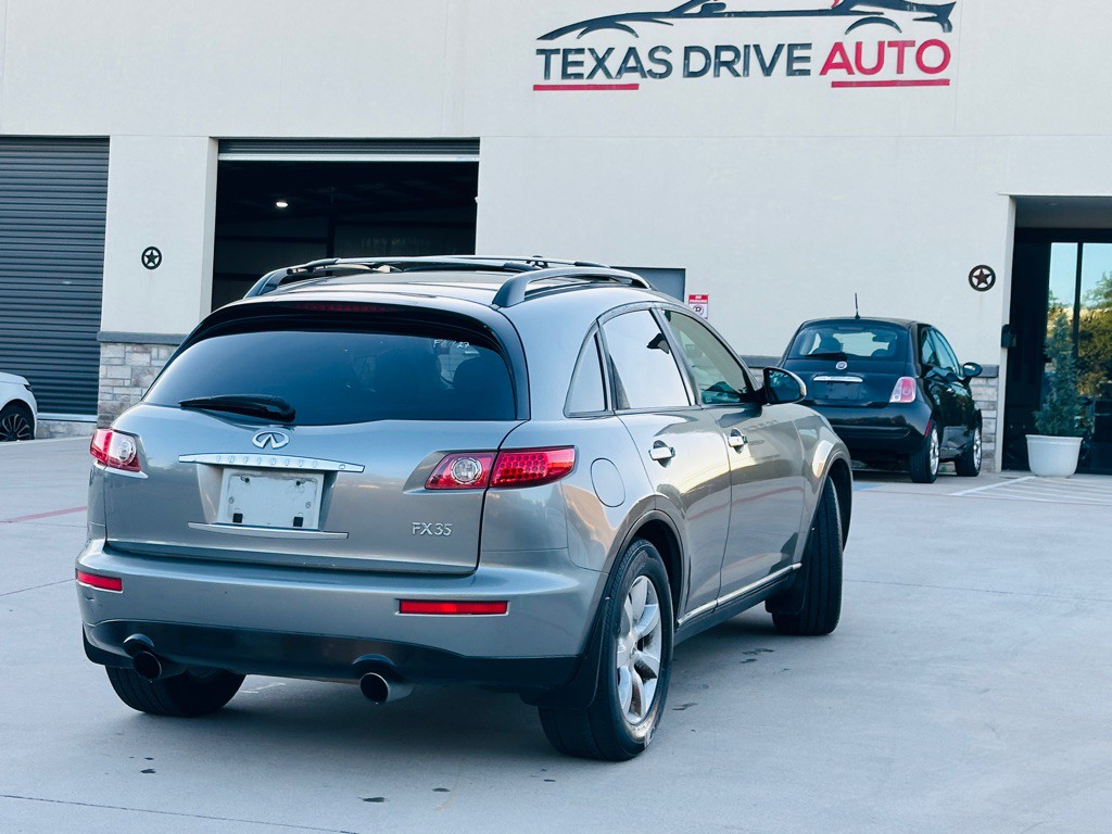 2004 INFINITI FX35 Image 12
