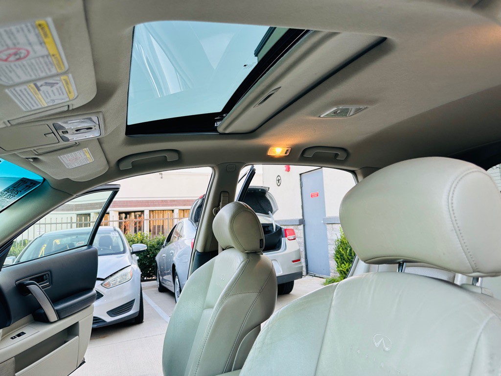 2004 INFINITI FX35 Image 17