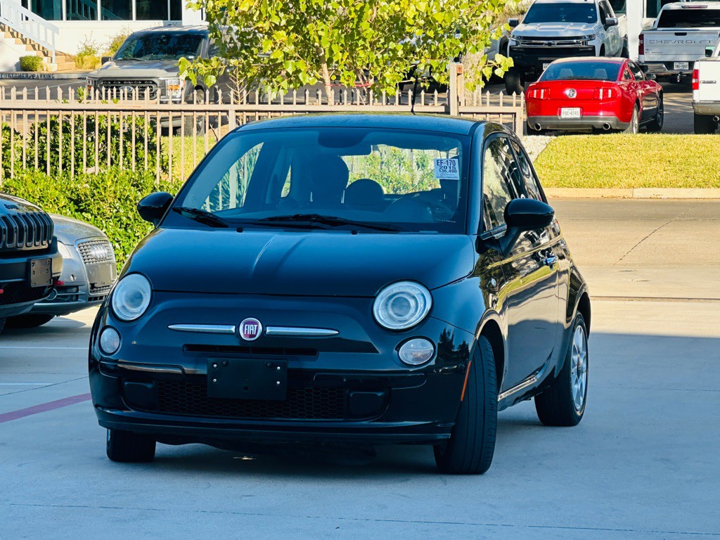 2015 FIAT 500 Image 3