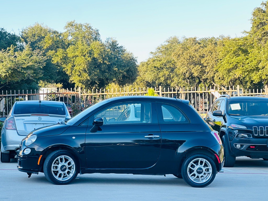 2015 FIAT 500 Image 6