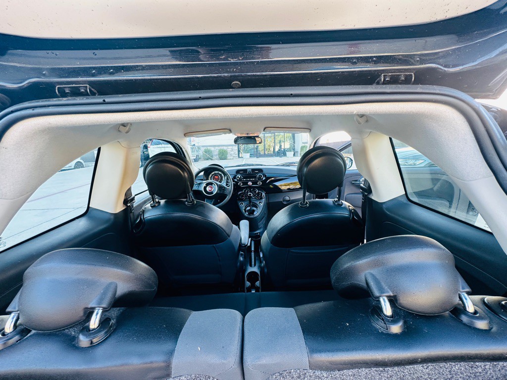 2015 FIAT 500 Image 14