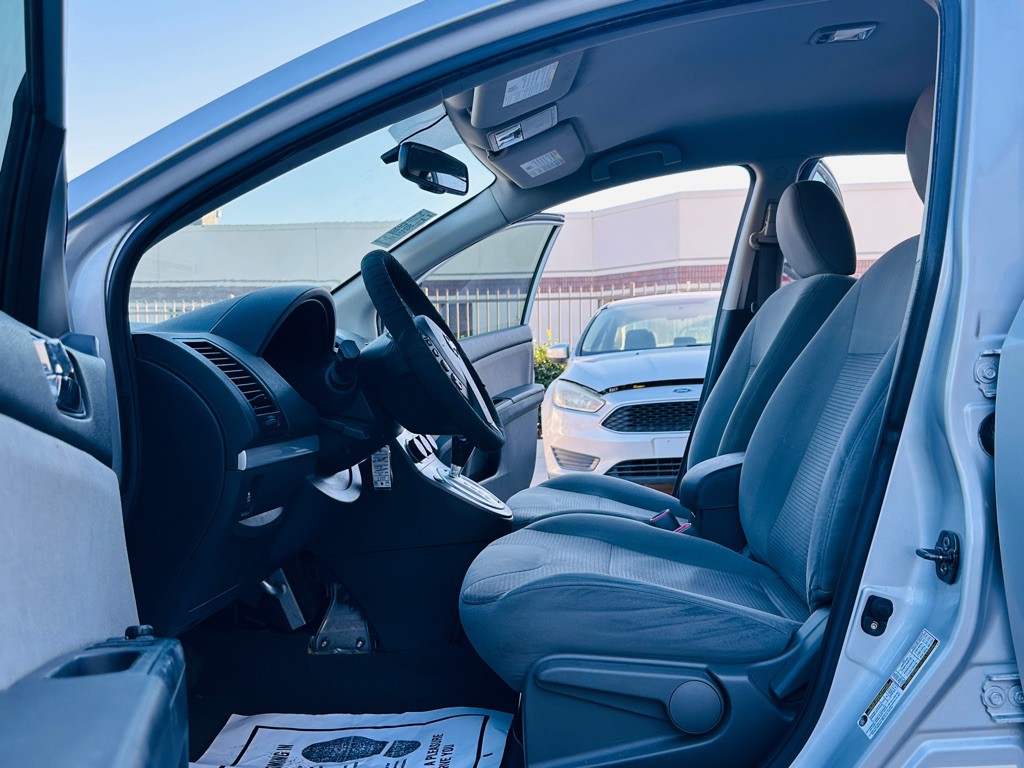 2012 Nissan Sentra Image 11