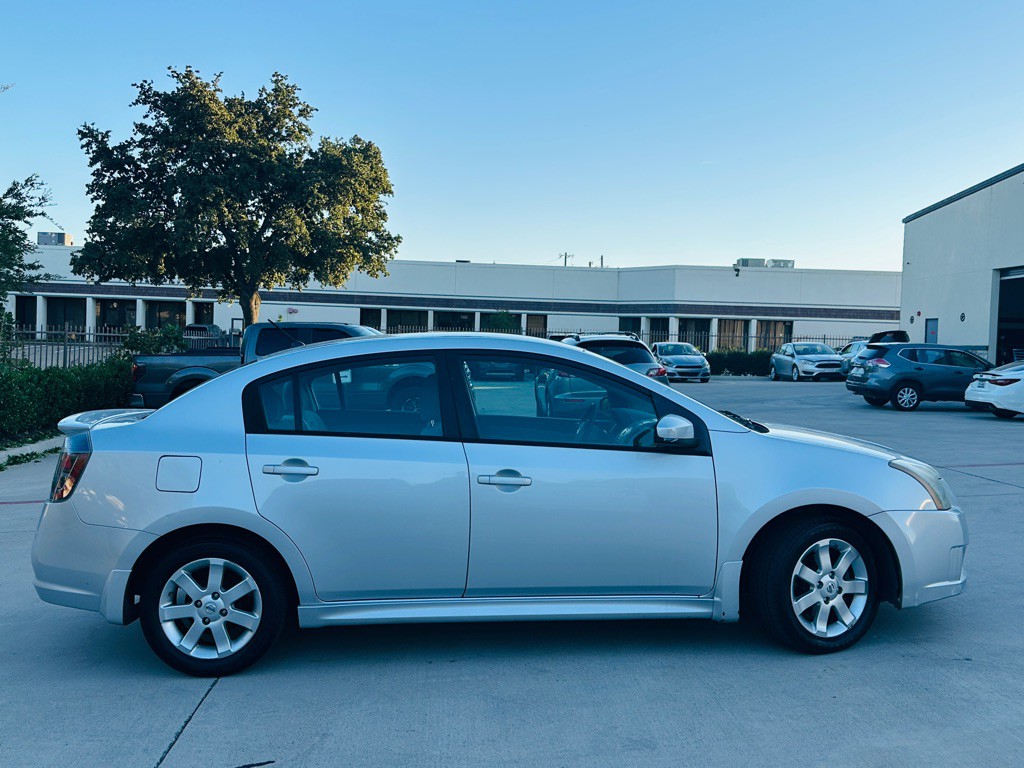 2011 Nissan Sentra Image 10