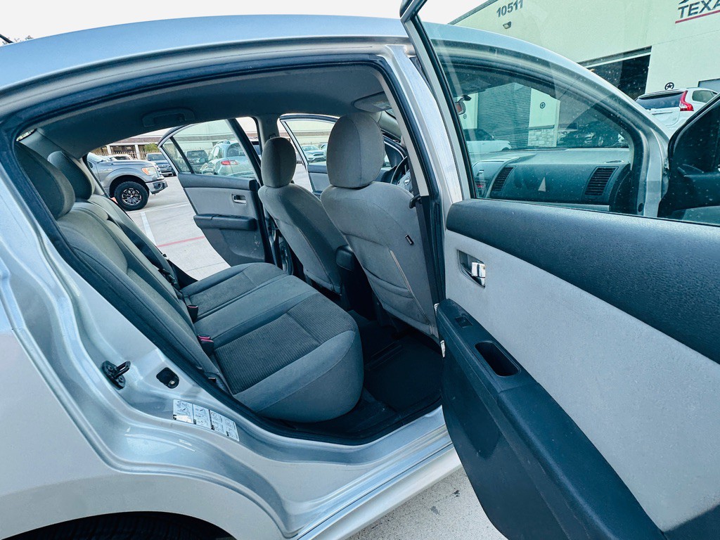 2011 Nissan Sentra Image 17