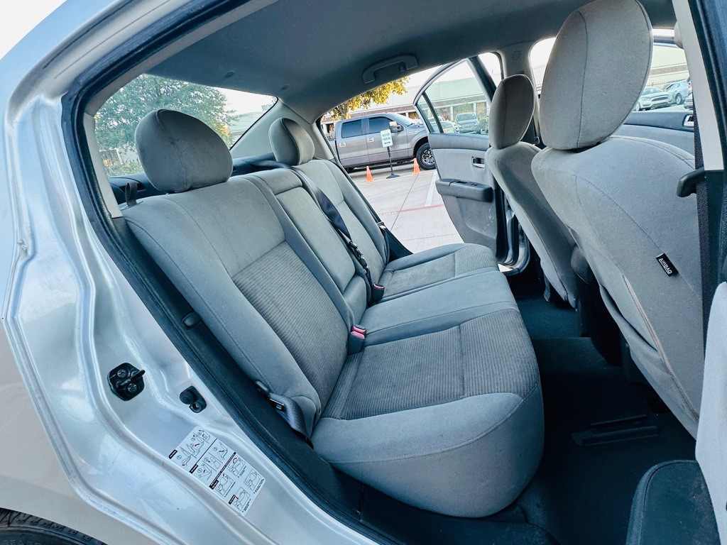 2011 Nissan Sentra Image 18