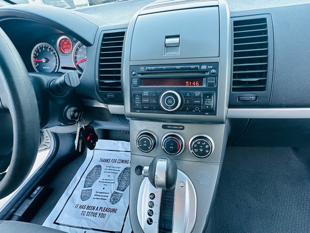 2011 Nissan Sentra Image 21