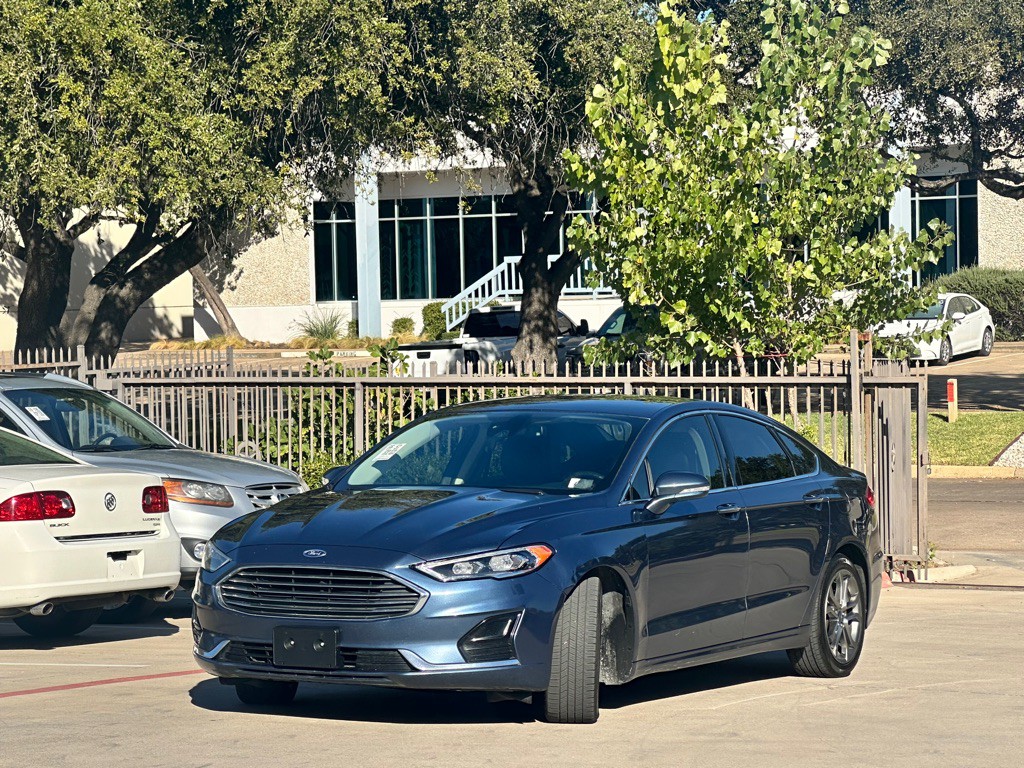 2019 Ford Fusion Image 3