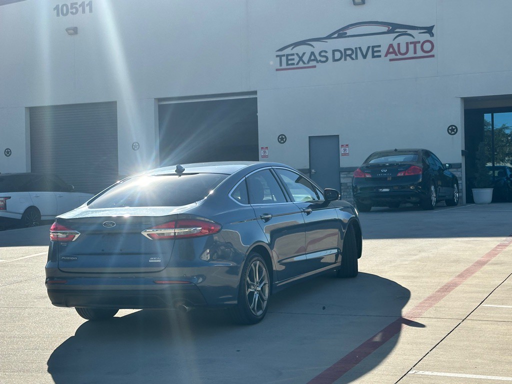 2019 Ford Fusion Image 10