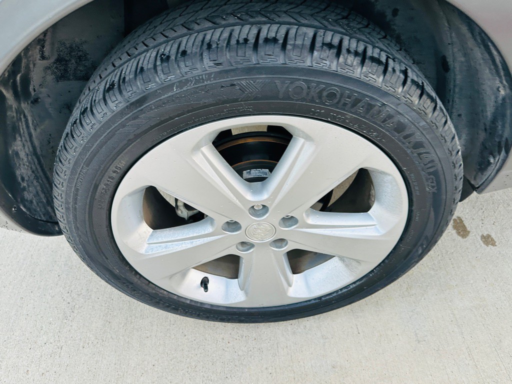 2016 Buick Enclave Image 33