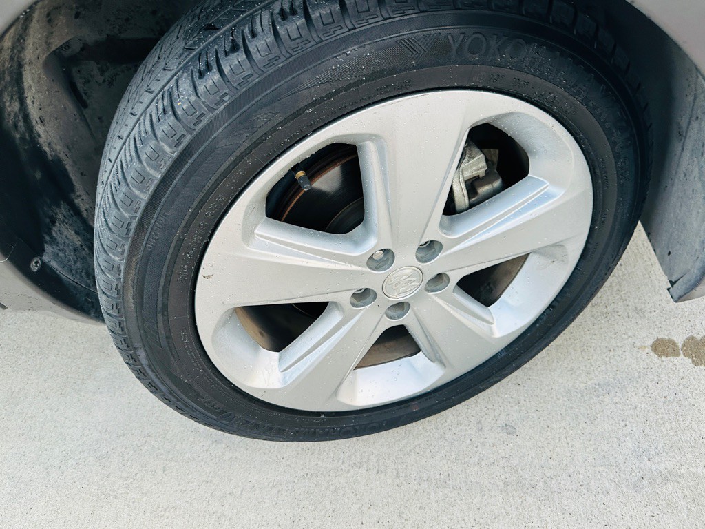 2016 Buick Enclave Image 34