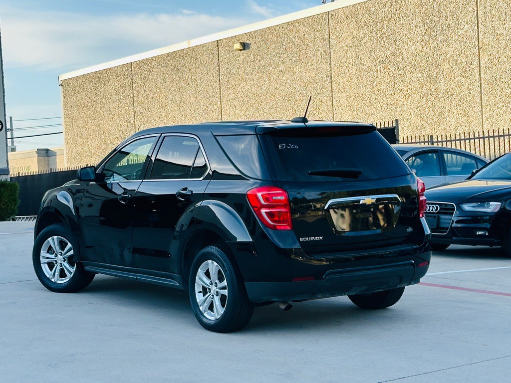 2017 Chevrolet Equinox Image 8