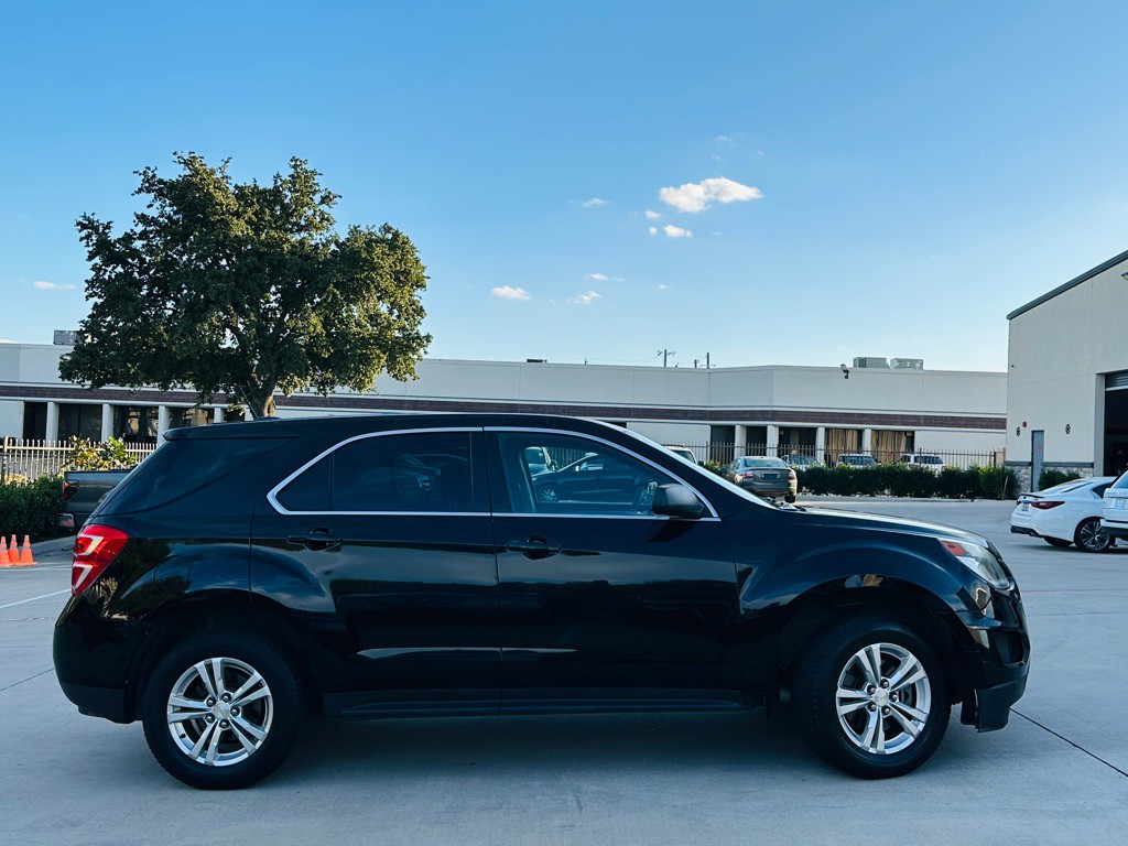 2017 Chevrolet Equinox Image 12