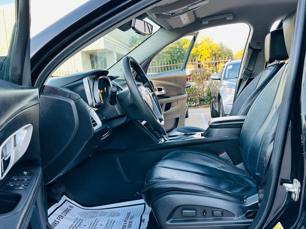 2017 Chevrolet Equinox Image 13