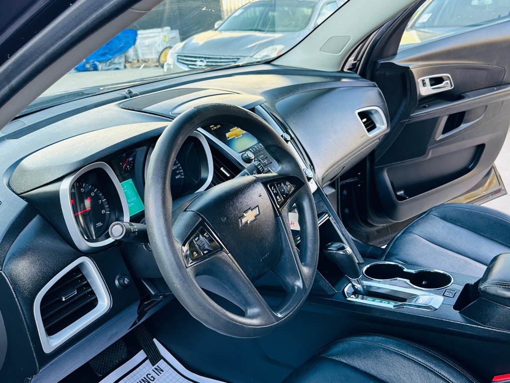 2017 Chevrolet Equinox Image 14