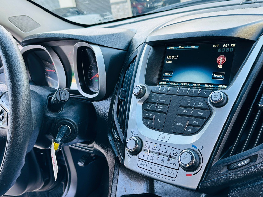 2017 Chevrolet Equinox Image 24