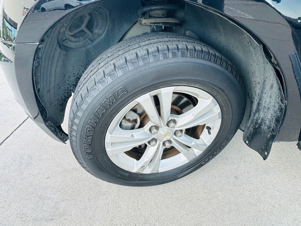 2017 Chevrolet Equinox Image 28