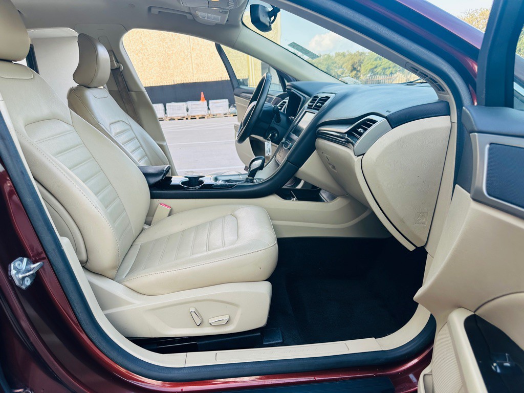 2015 Ford Fusion Image 20