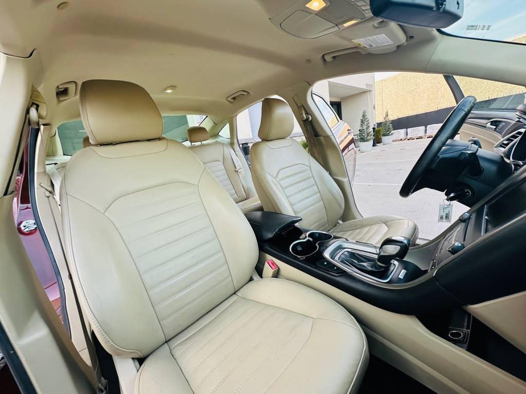 2015 Ford Fusion Image 22