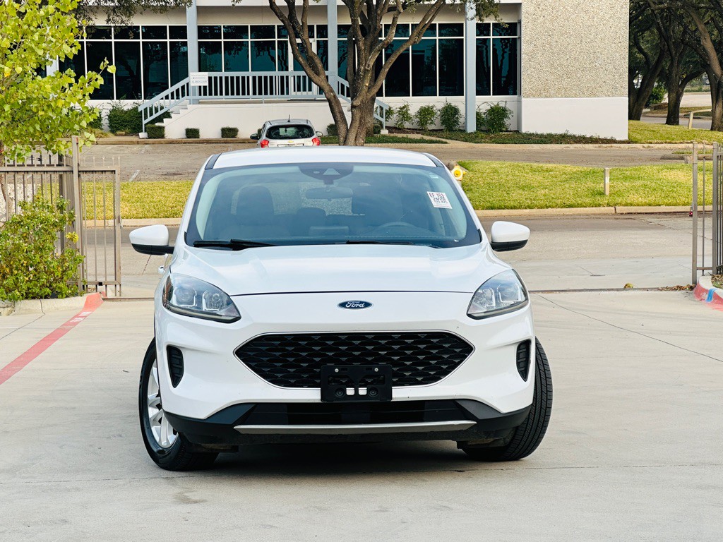 2020 Ford Escape Image 2