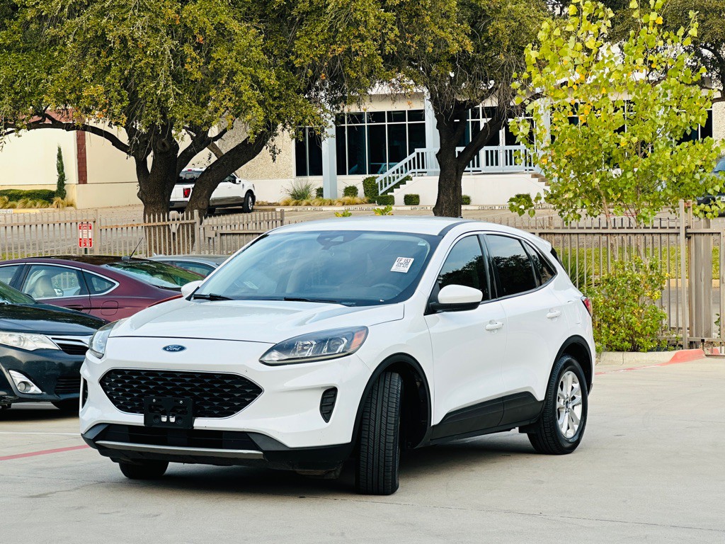 2020 Ford Escape Image 4