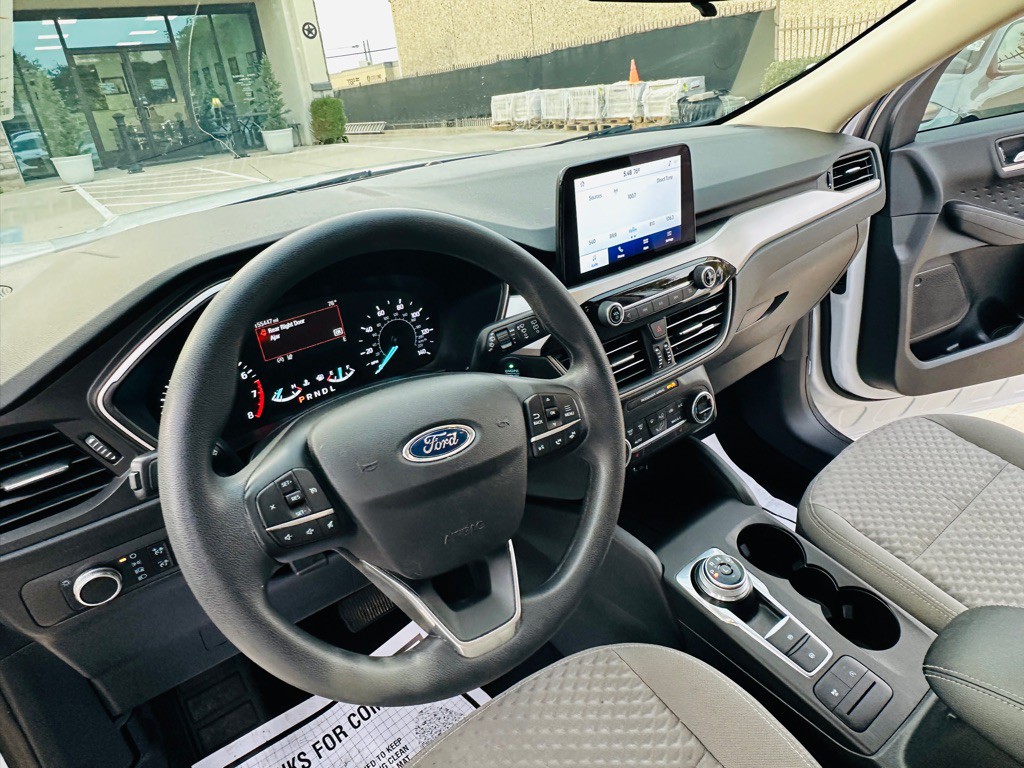 2020 Ford Escape Image 18