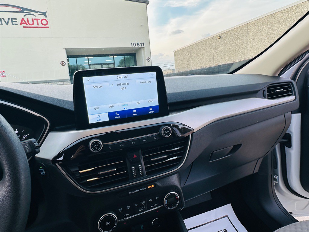 2020 Ford Escape Image 19