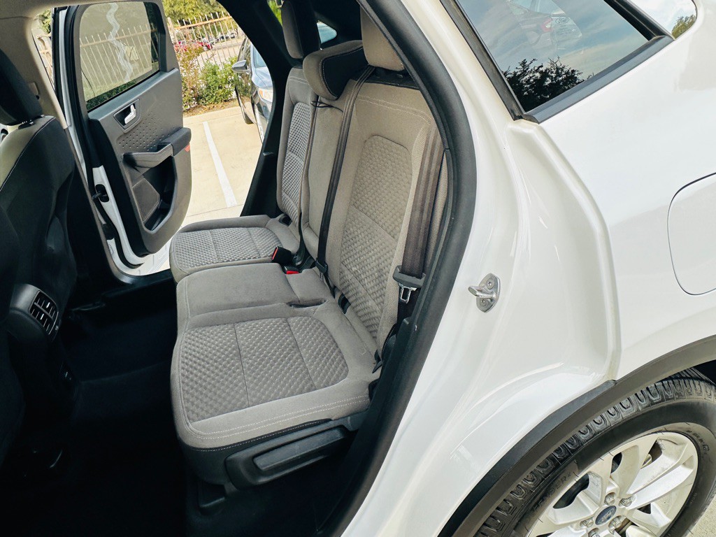 2020 Ford Escape Image 24