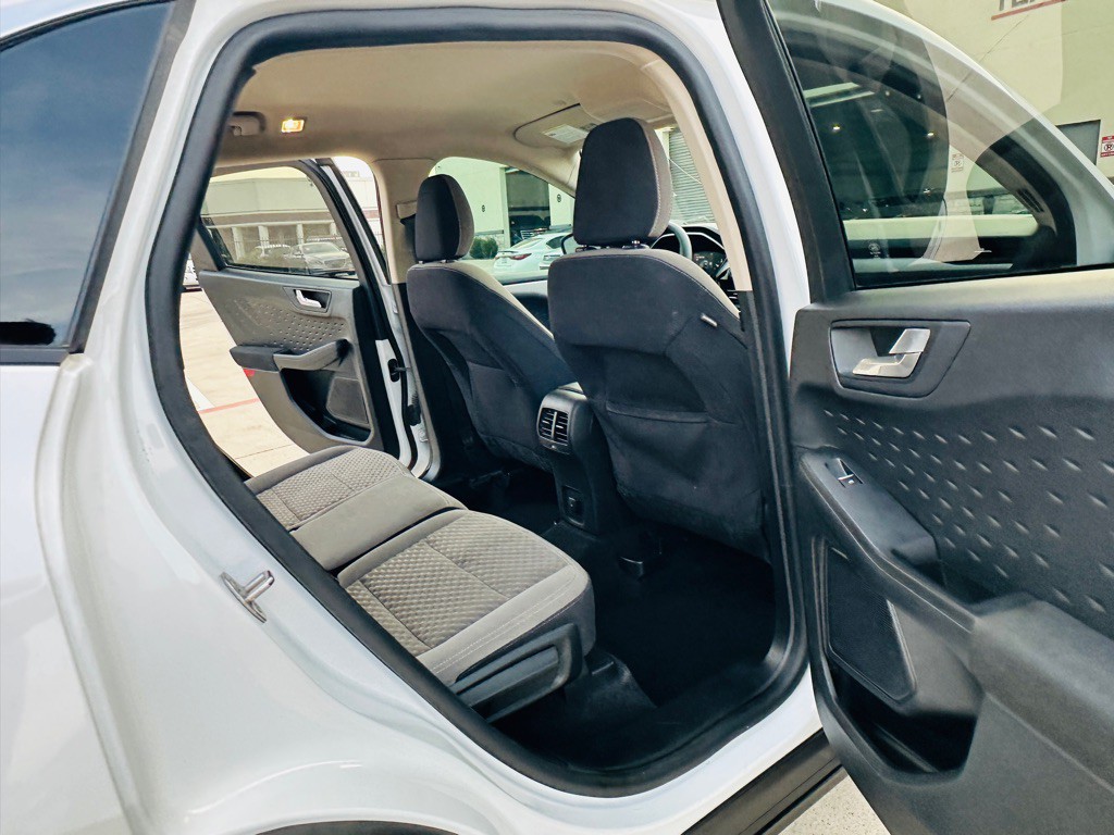 2020 Ford Escape Image 27