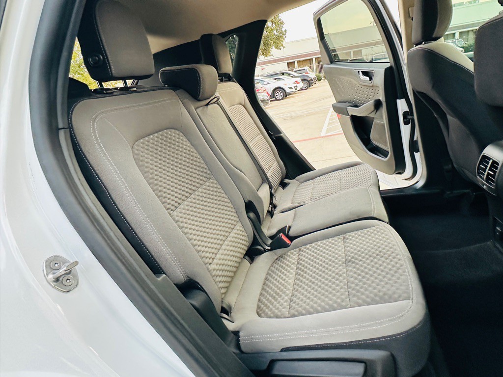 2020 Ford Escape Image 28