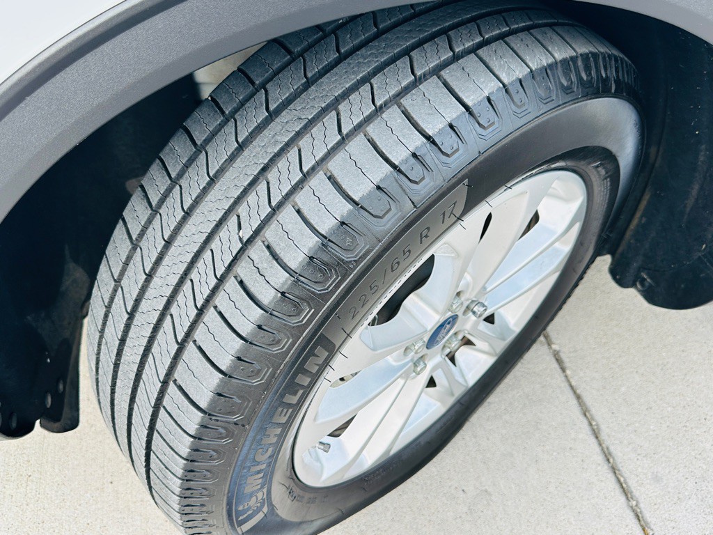 2020 Ford Escape Image 35