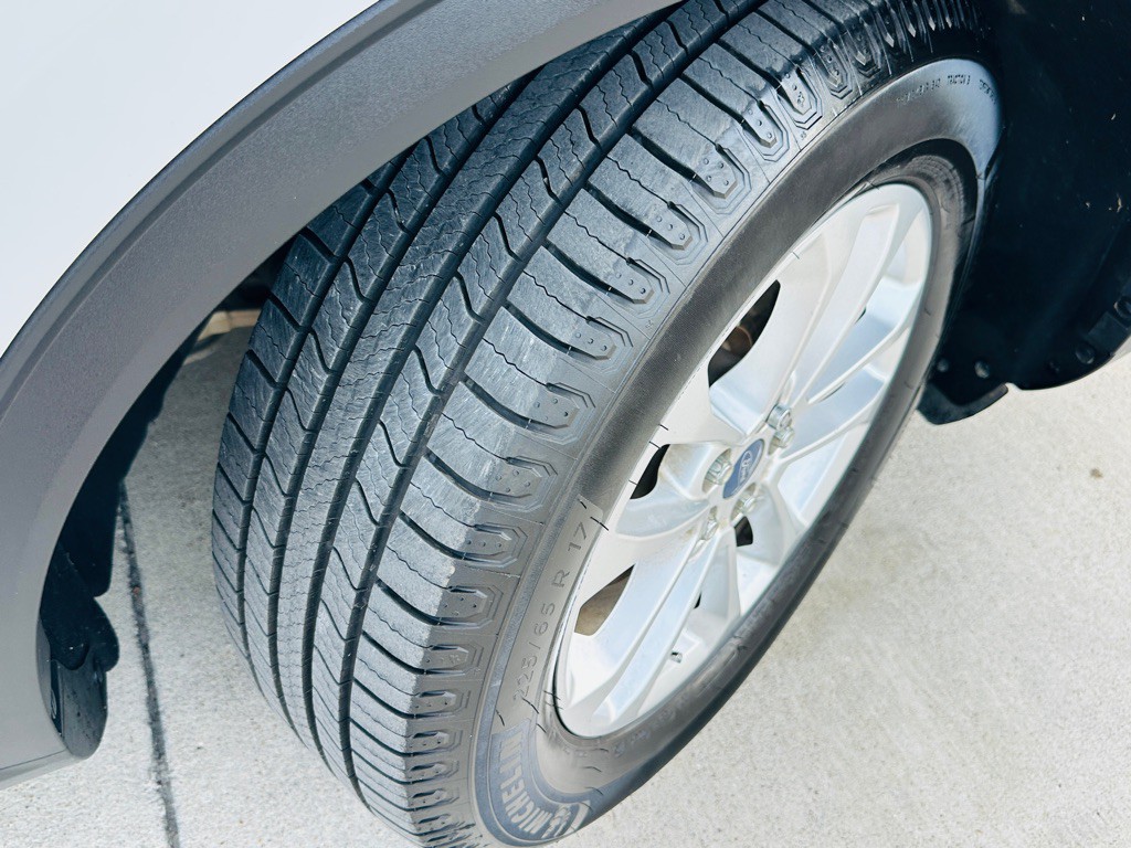 2020 Ford Escape Image 38