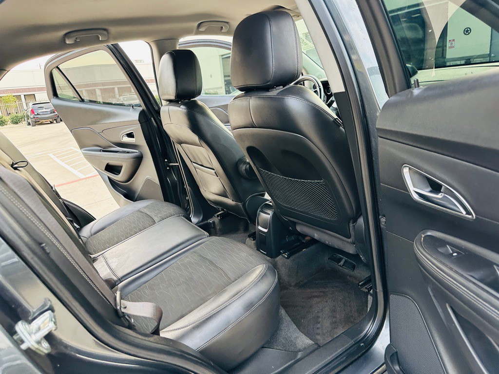 2016 Buick Enclave Image 22