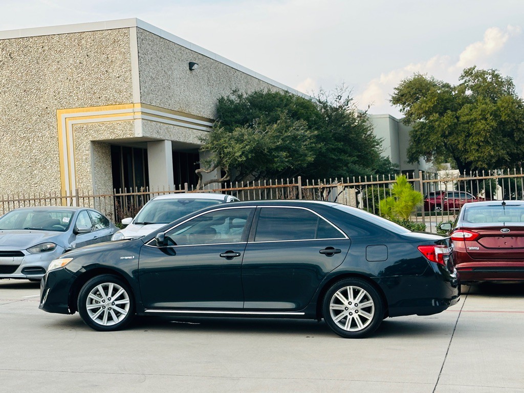2013 Toyota Camry Image 7
