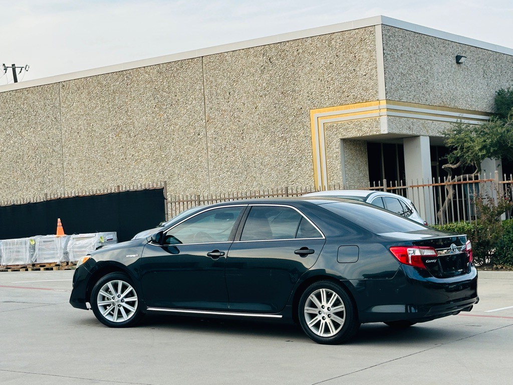 2013 Toyota Camry Image 8