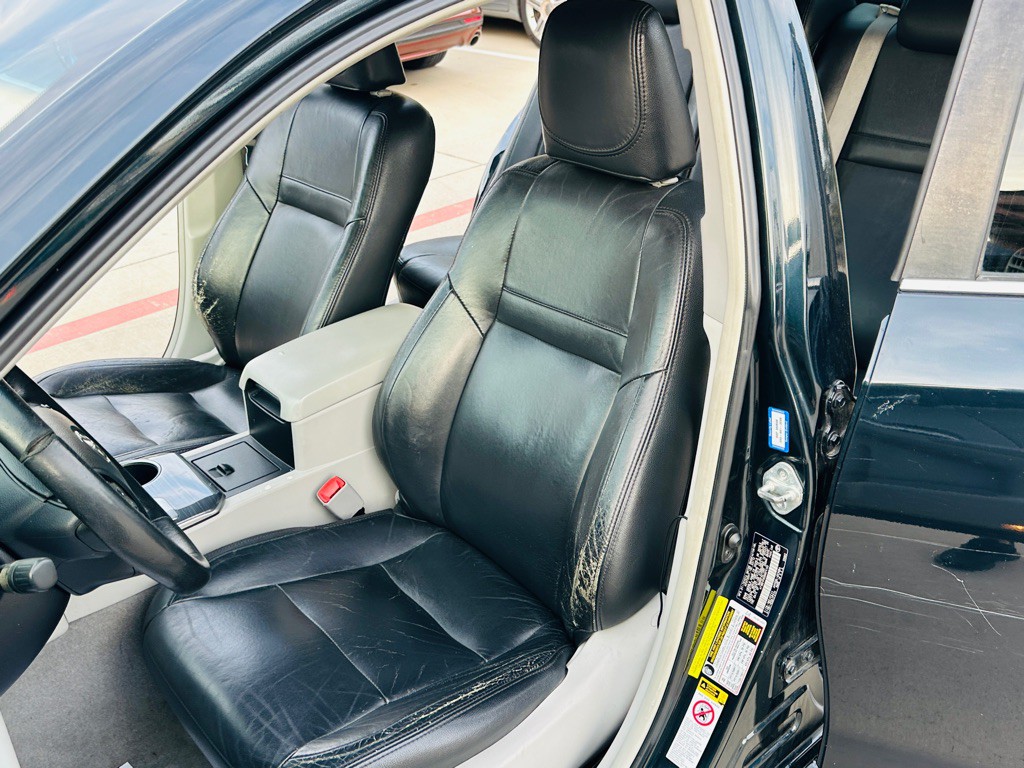 2013 Toyota Camry Image 16