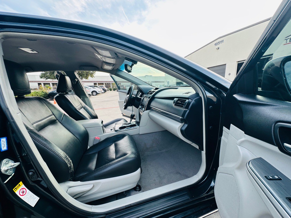 2013 Toyota Camry Image 23