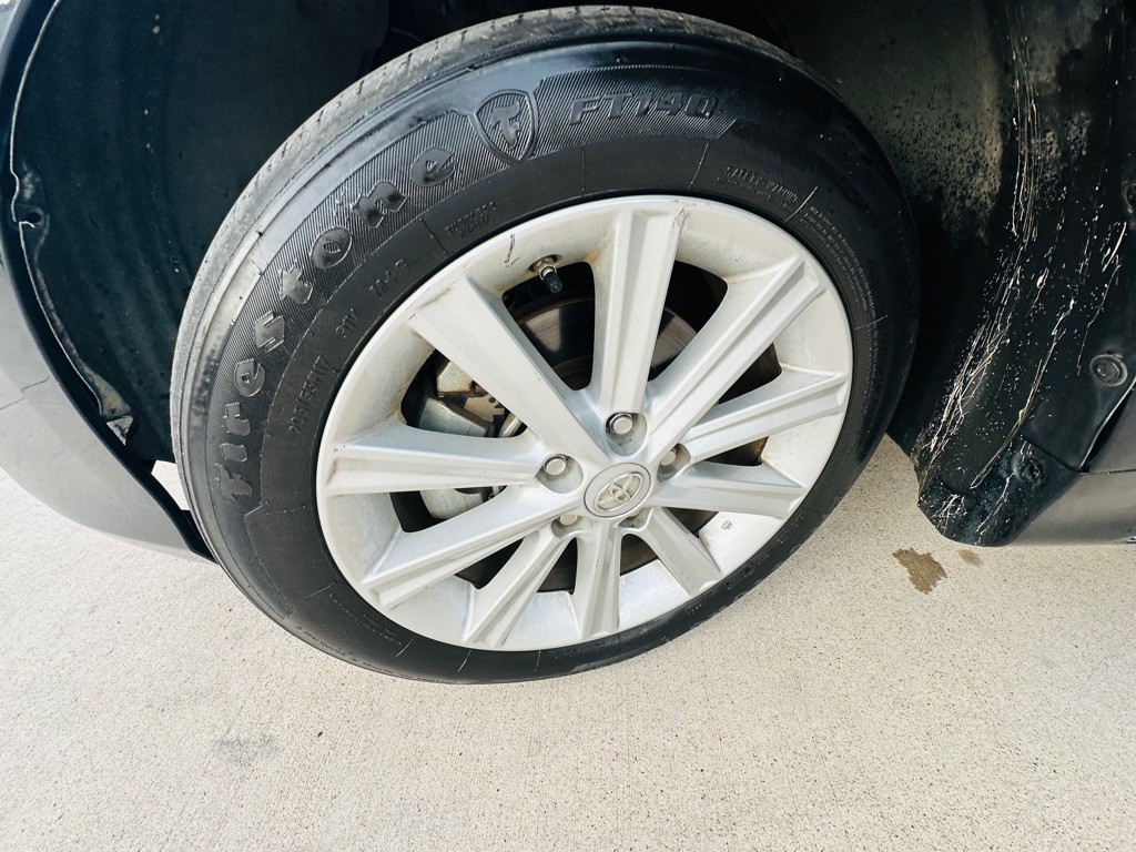 2013 Toyota Camry Image 30