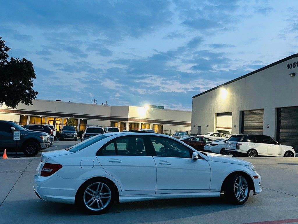 2013 Mercedes-Benz C-Class Image 13