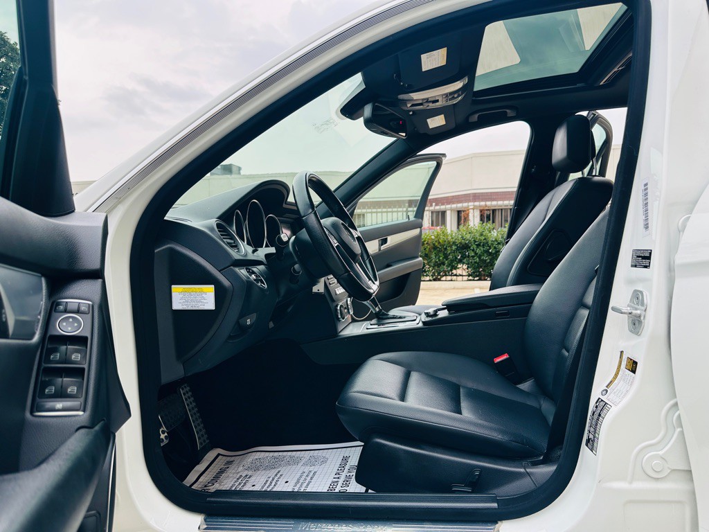 2013 Mercedes-Benz C-Class Image 14