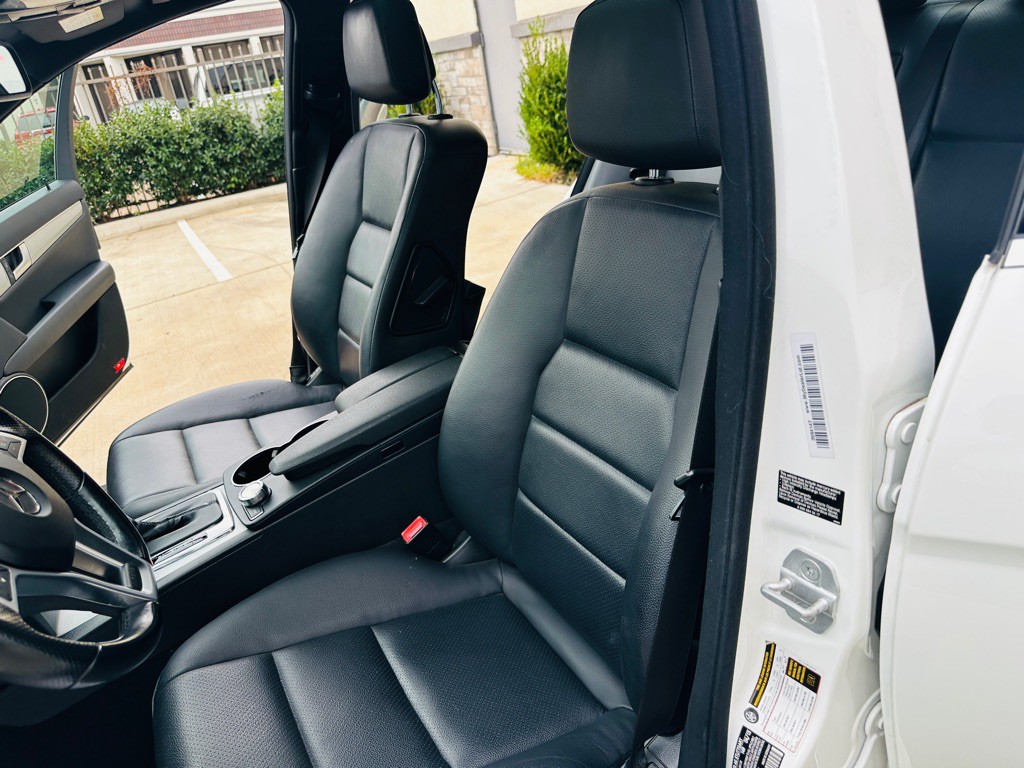 2013 Mercedes-Benz C-Class Image 15