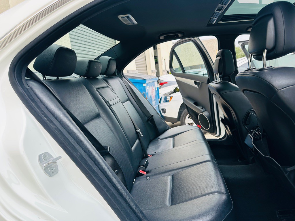 2013 Mercedes-Benz C-Class Image 19