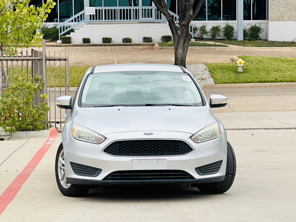 2017 Ford Focus Image 2