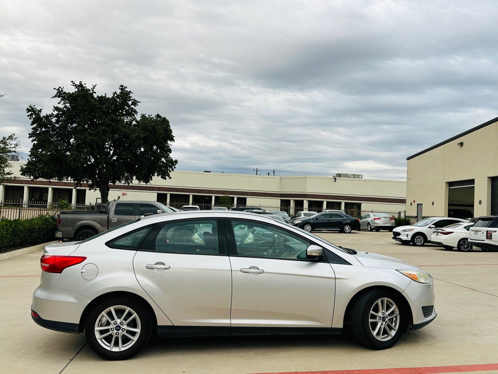 2017 Ford Focus Image 14