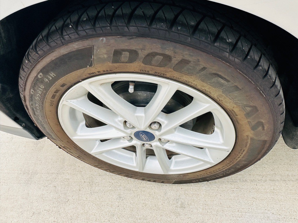 2017 Ford Focus Image 36