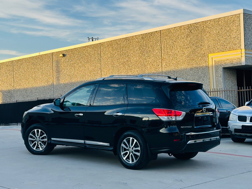 2014 Nissan Pathfinder Image 8