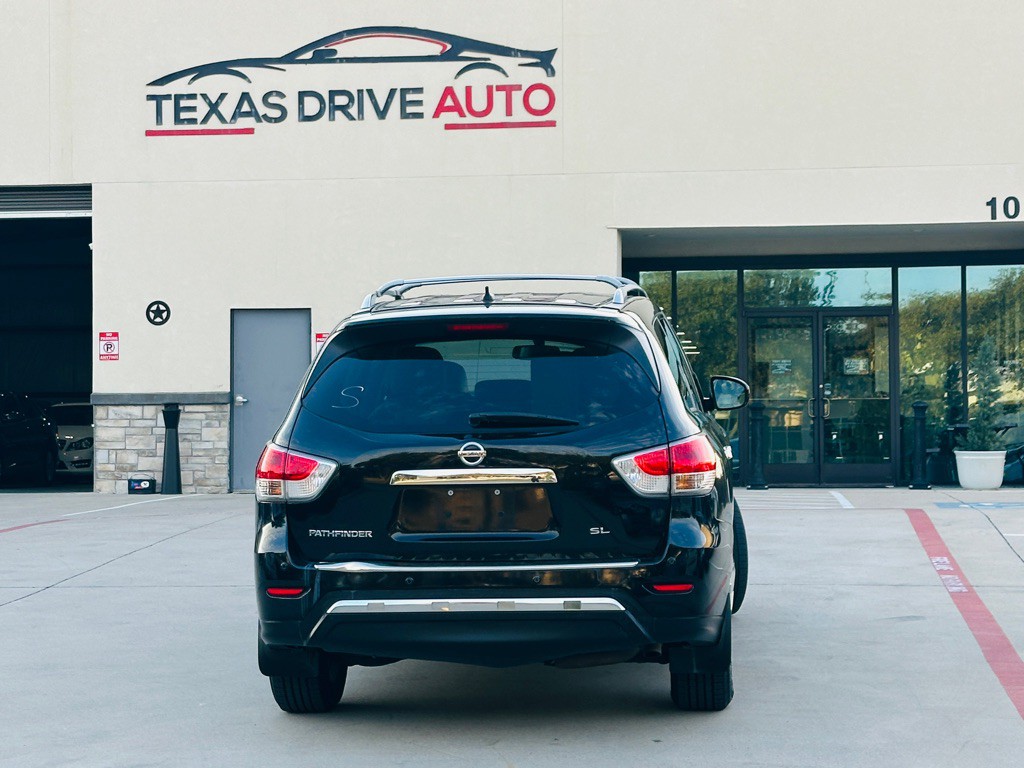 2014 Nissan Pathfinder Image 11