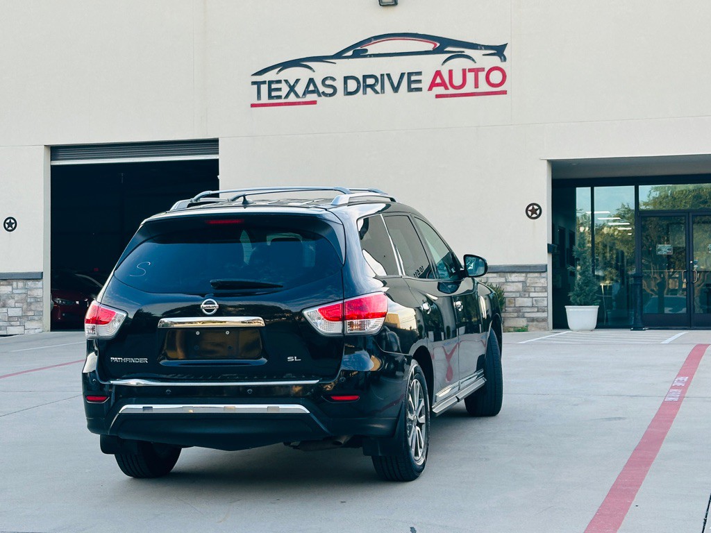 2014 Nissan Pathfinder Image 12