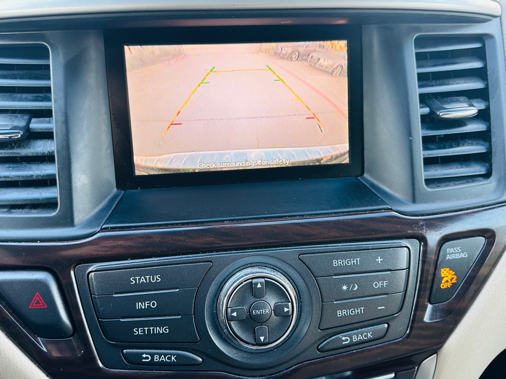 2014 Nissan Pathfinder Image 33