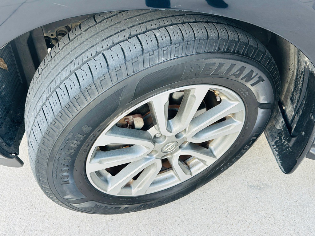 2014 Nissan Pathfinder Image 34